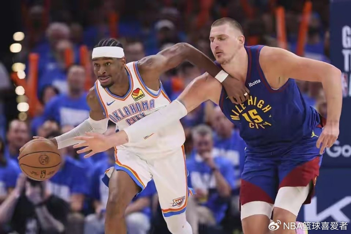 星空体育登陆-美媒重排现役50大球星：詹姆斯跌出前20，杜库无缘前十，字母第六|詹姆斯·哈登|谢伊·吉尔杰斯-亚历山大|扬尼斯-阿德托昆博|尼古拉-约基奇|多诺万-米切尔_新浪体育_新浪新闻